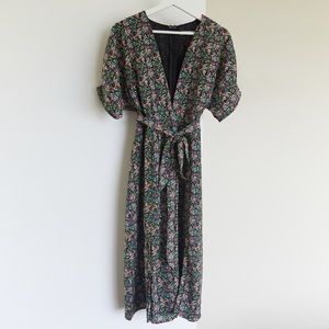 GLAMOROUS (Simons) Princess Sleeve Deep V Neckline Floral Print Midi Dress Multi